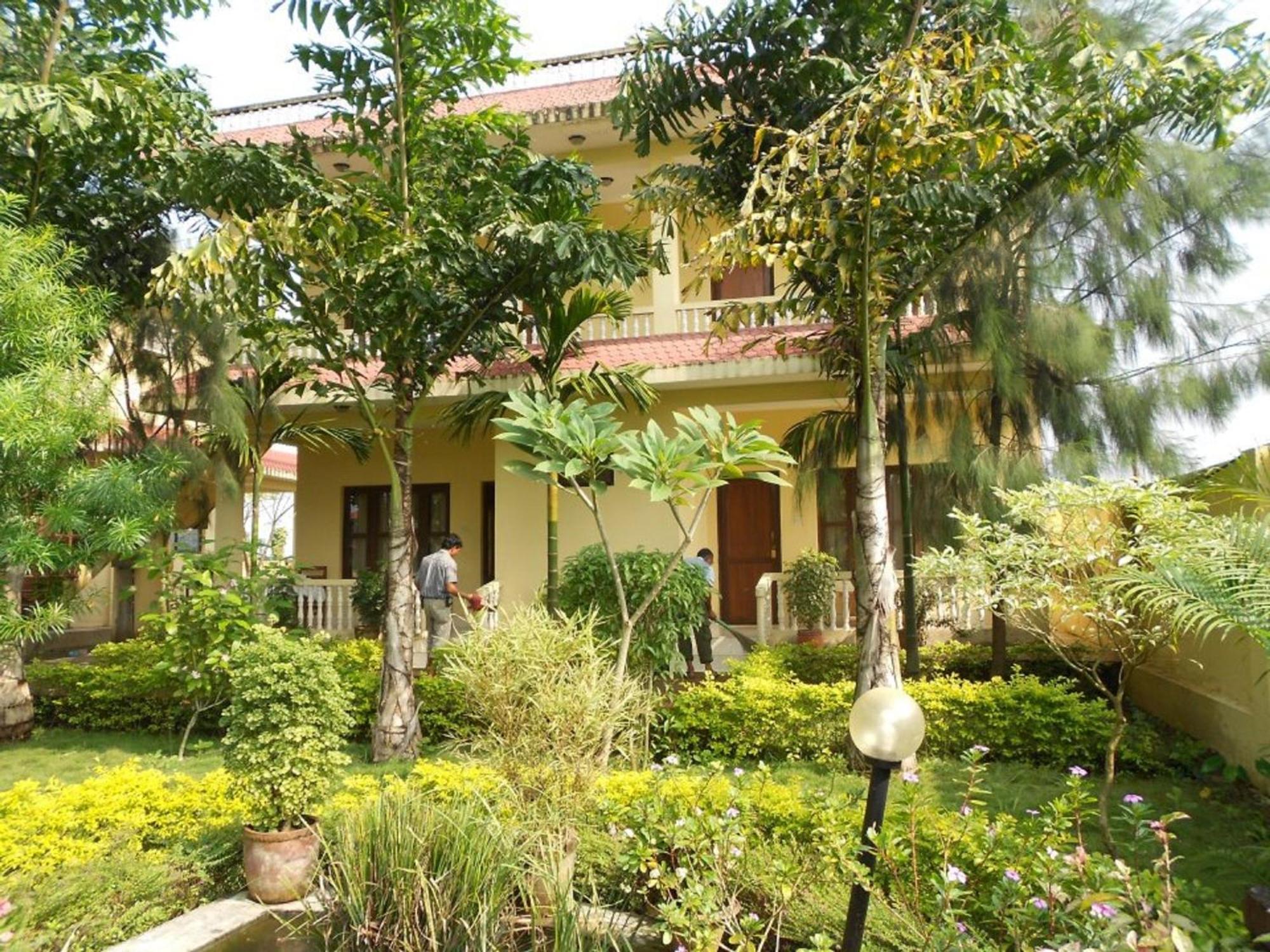 Hotel Rainforest 사우라하 외부 사진