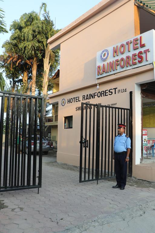 Hotel Rainforest 사우라하 외부 사진